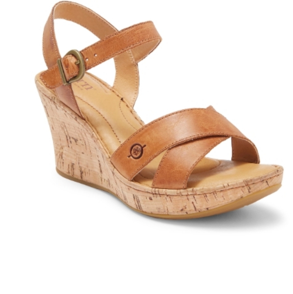 COPY - NWOT Børn Alaina Platform Wedge Sandal (Women) TAN size 8M